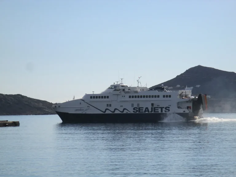 A Seajets high-speed catamaran arriving at Naxos port
